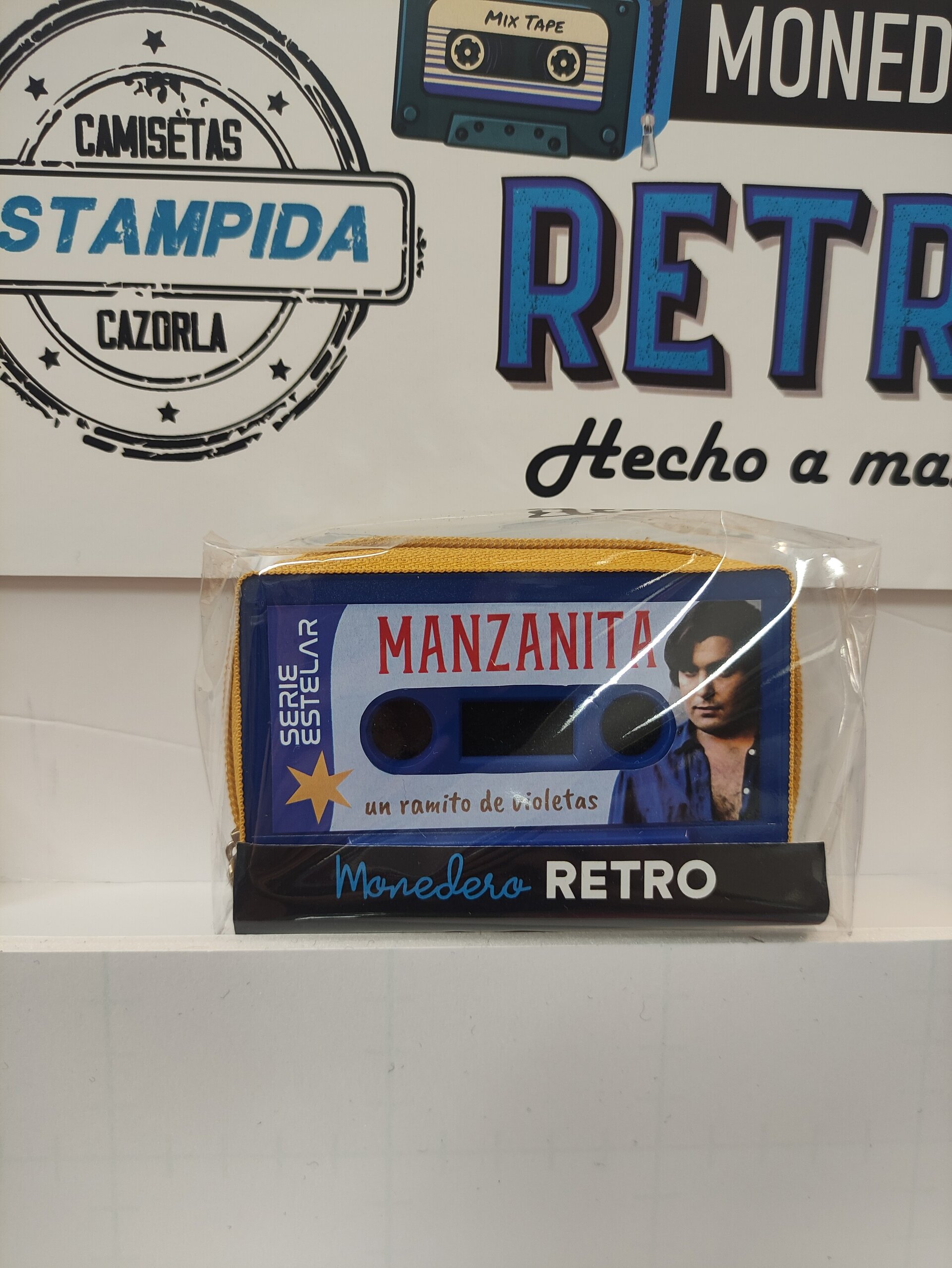 Monederos hechos con casettes - 19