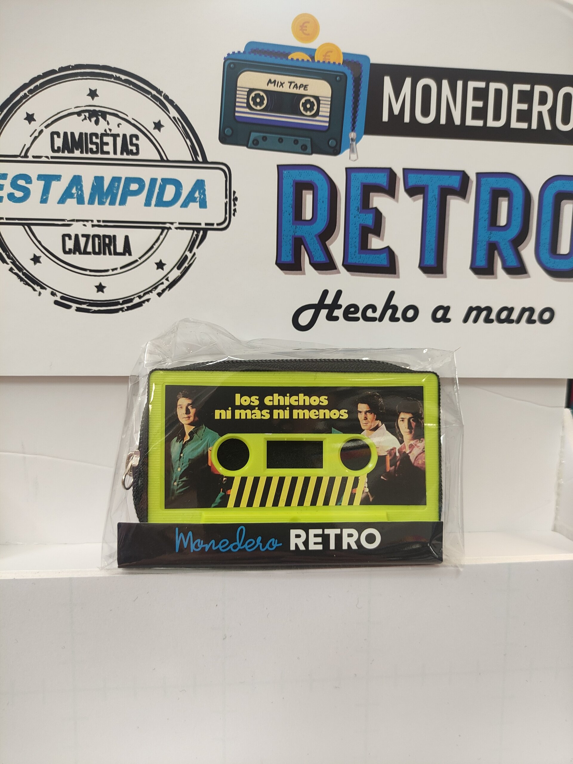 Monederos hechos con casettes - 31