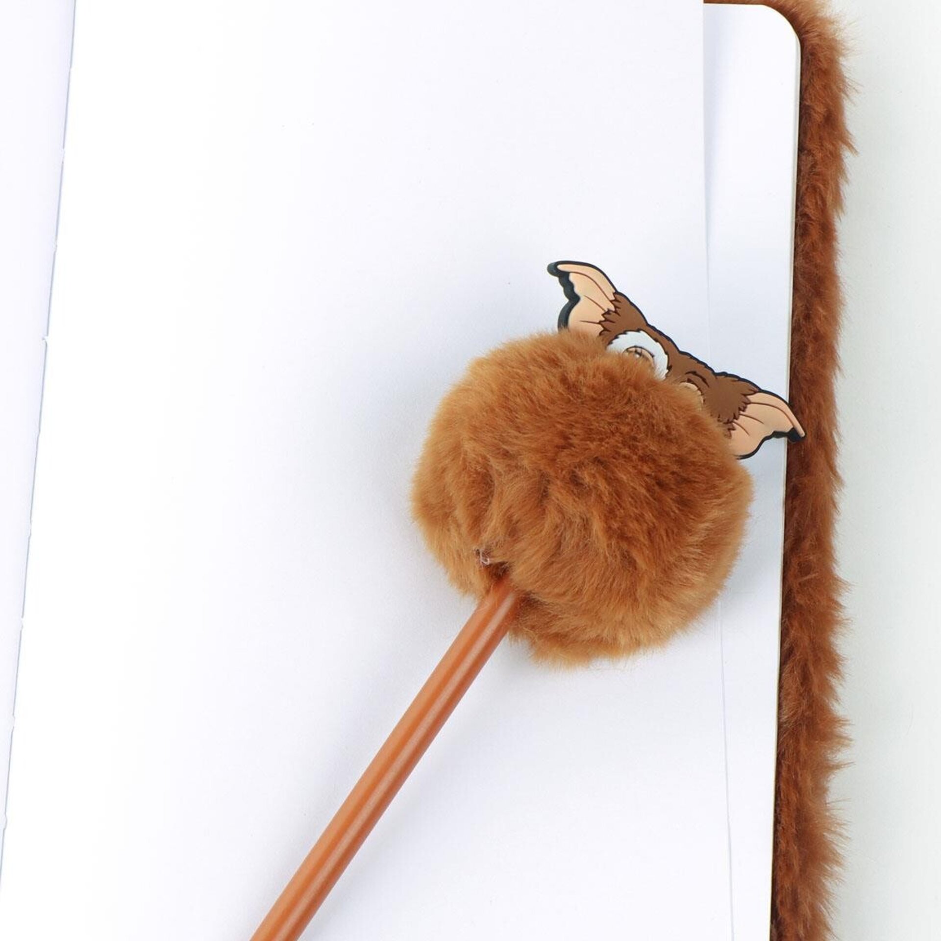 SET DE PAPELERÍA GREMLINS - 4