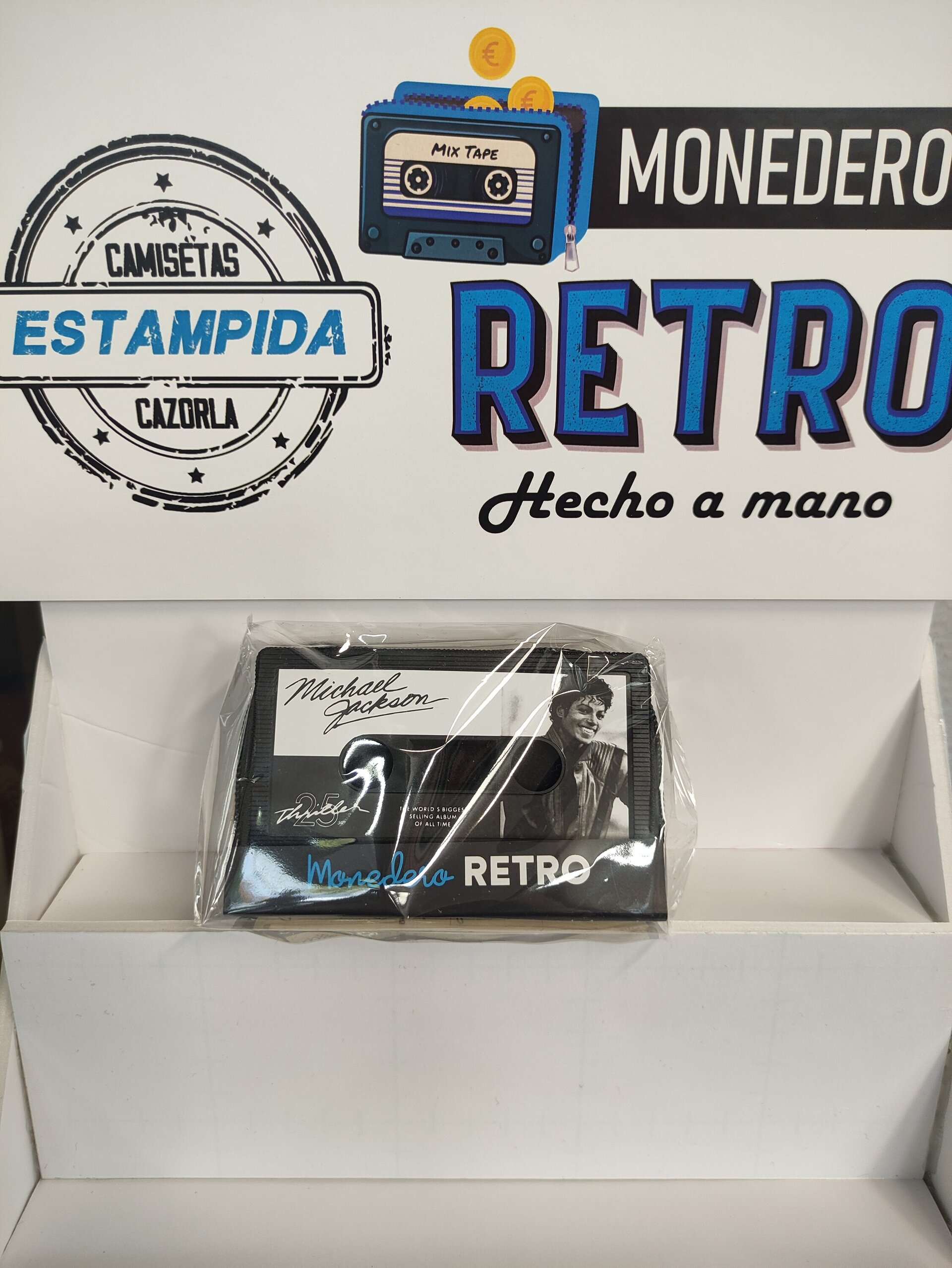 Monederos hechos con casettes - 56