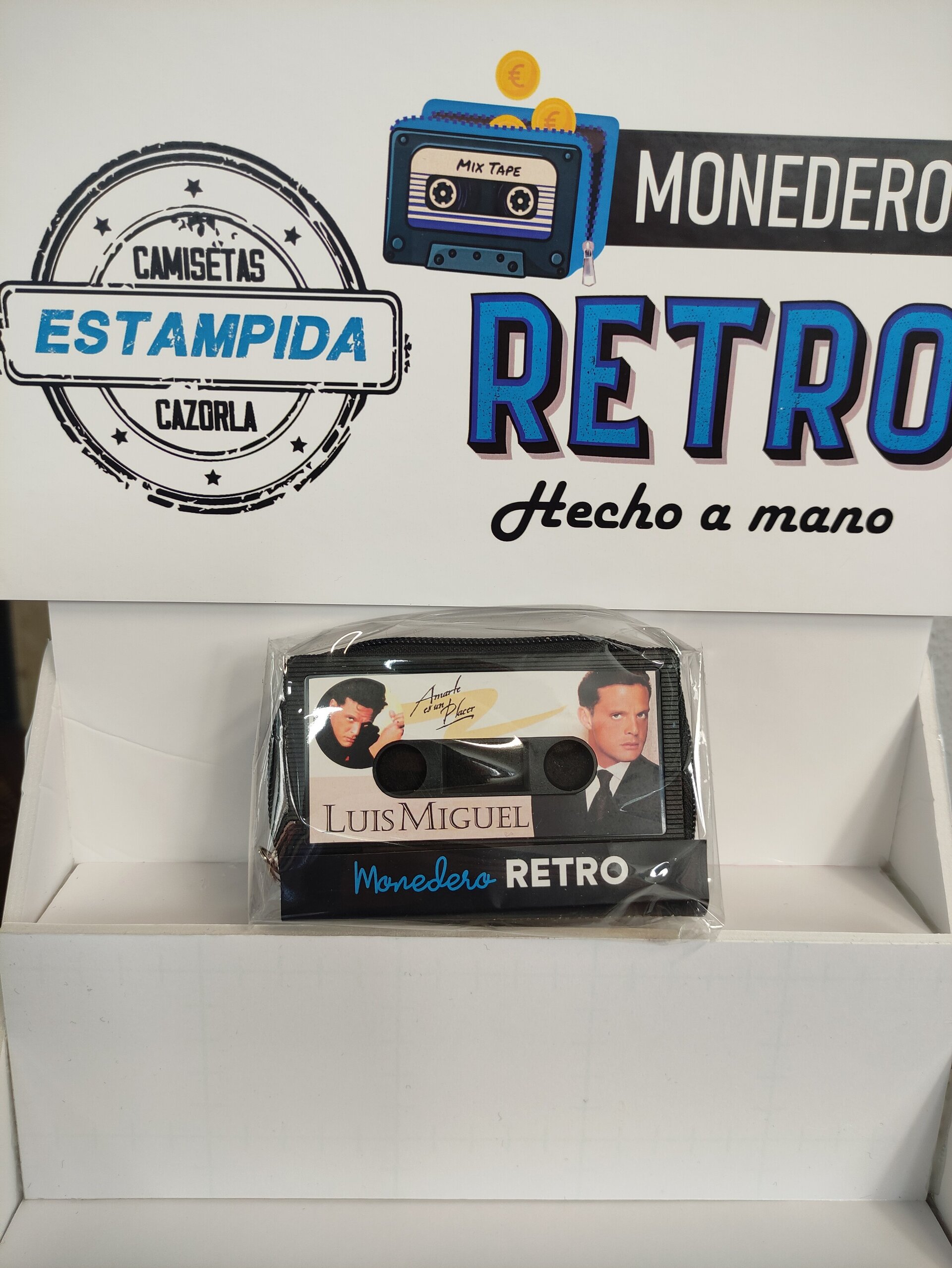 Monederos hechos con casettes - 3