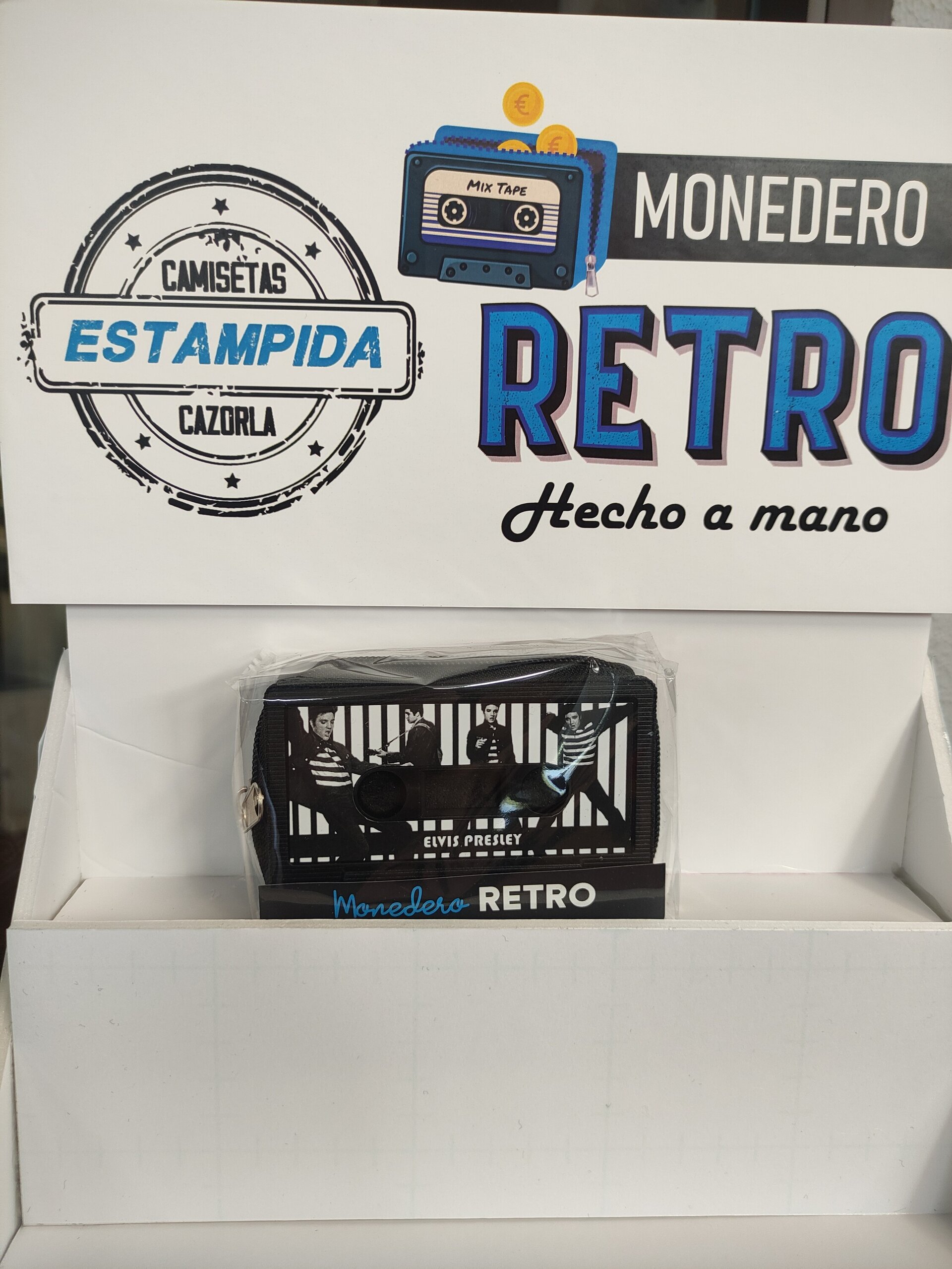Monederos hechos con casettes - 6