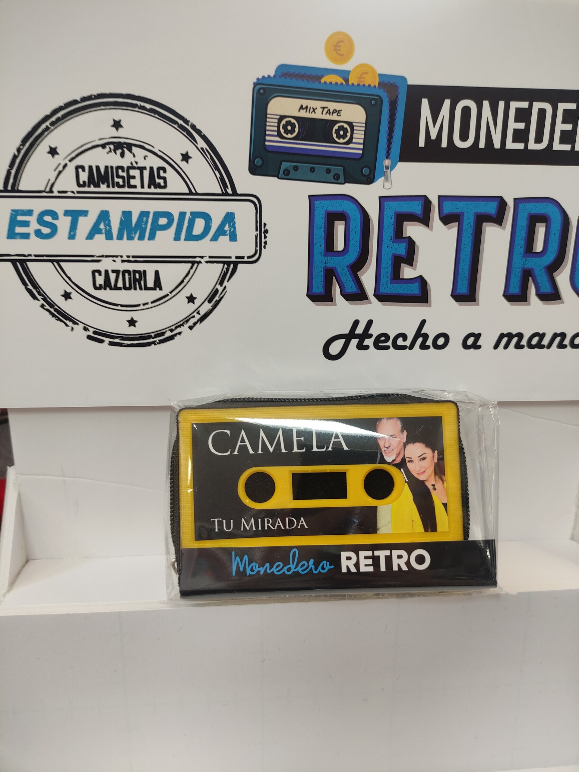 Monederos hechos con casettes - 48