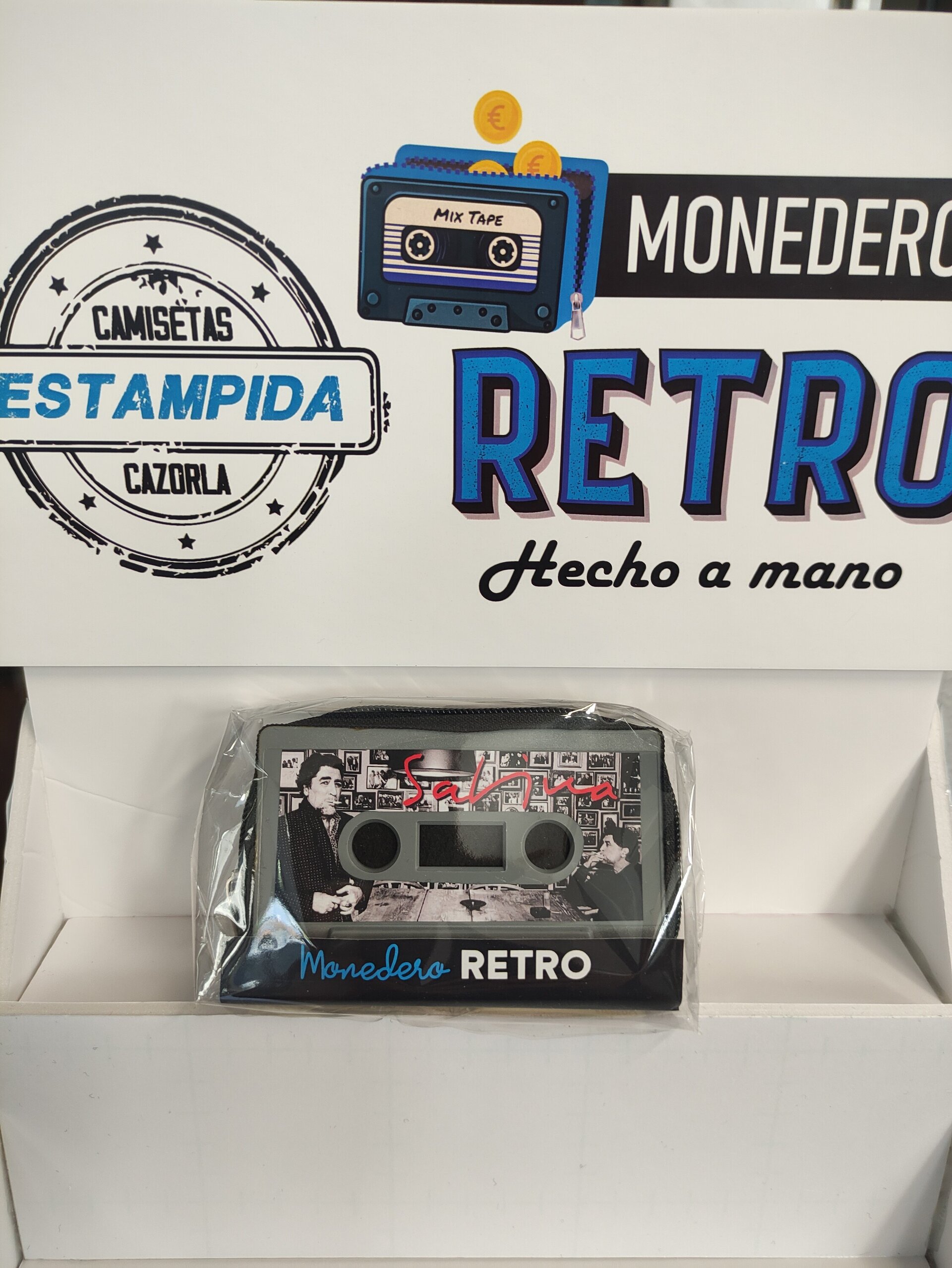 Monederos hechos con casettes - 53