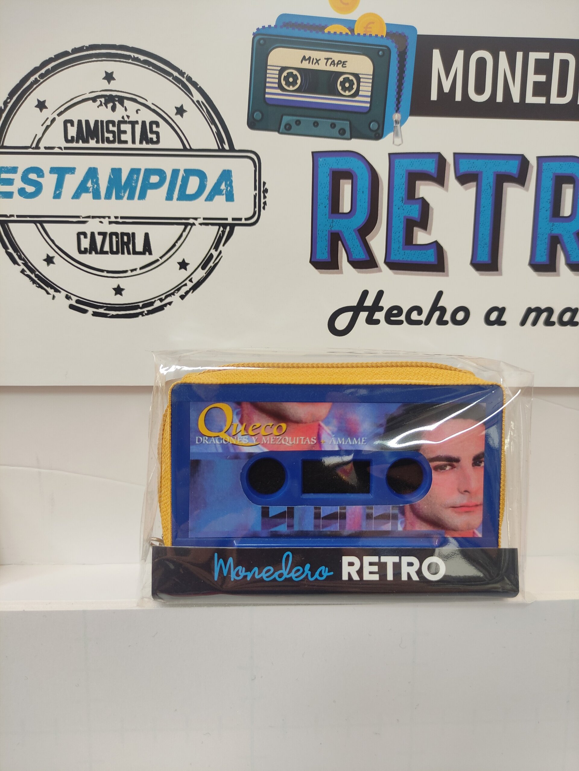 Monederos hechos con casettes - 26