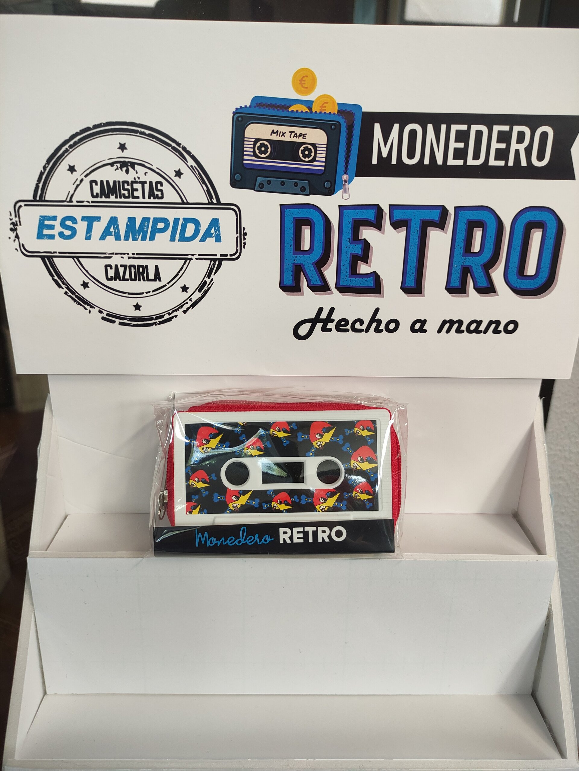 Monederos hechos con casettes - 51