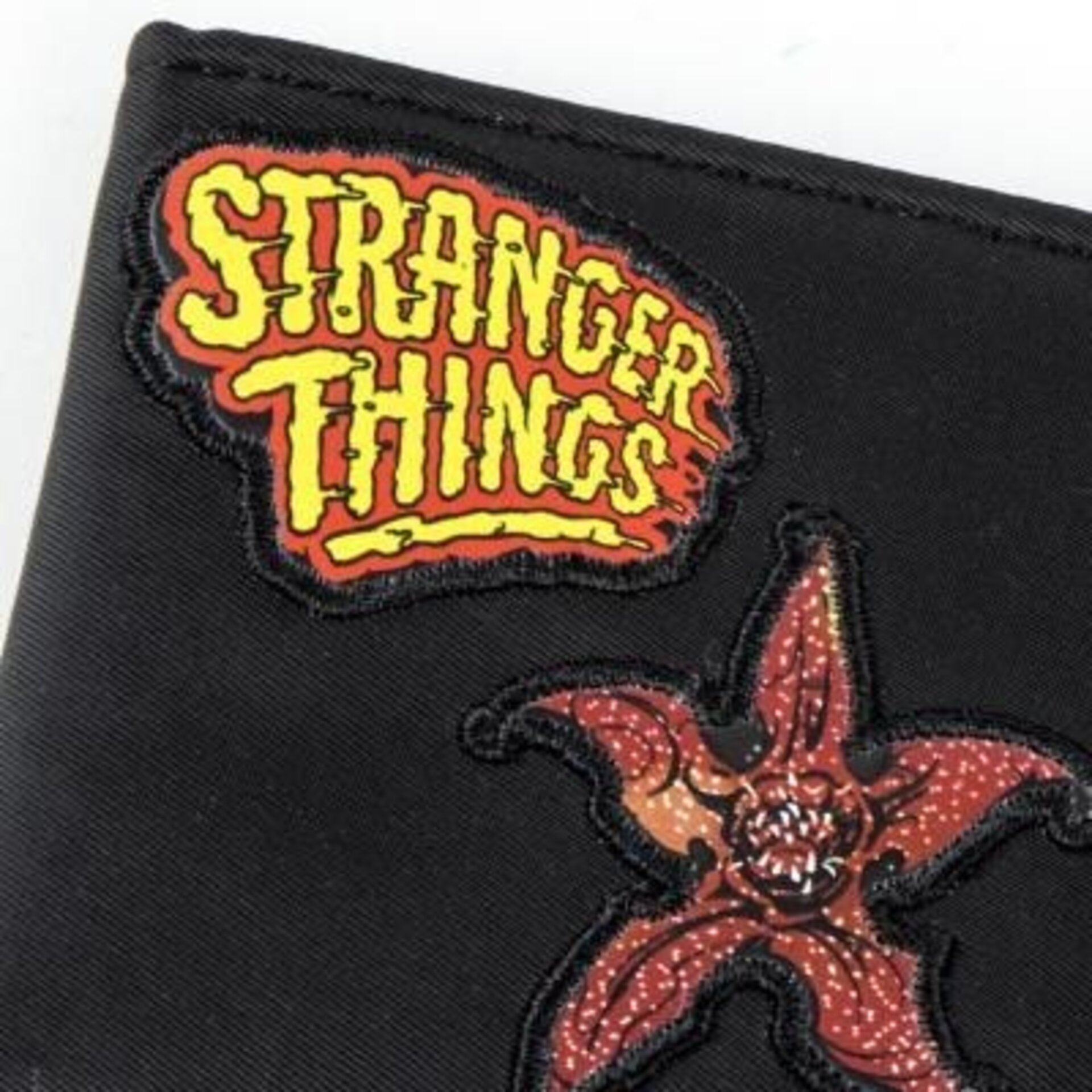 CARTERA POLIPIEL STRANGER THINGS - 3